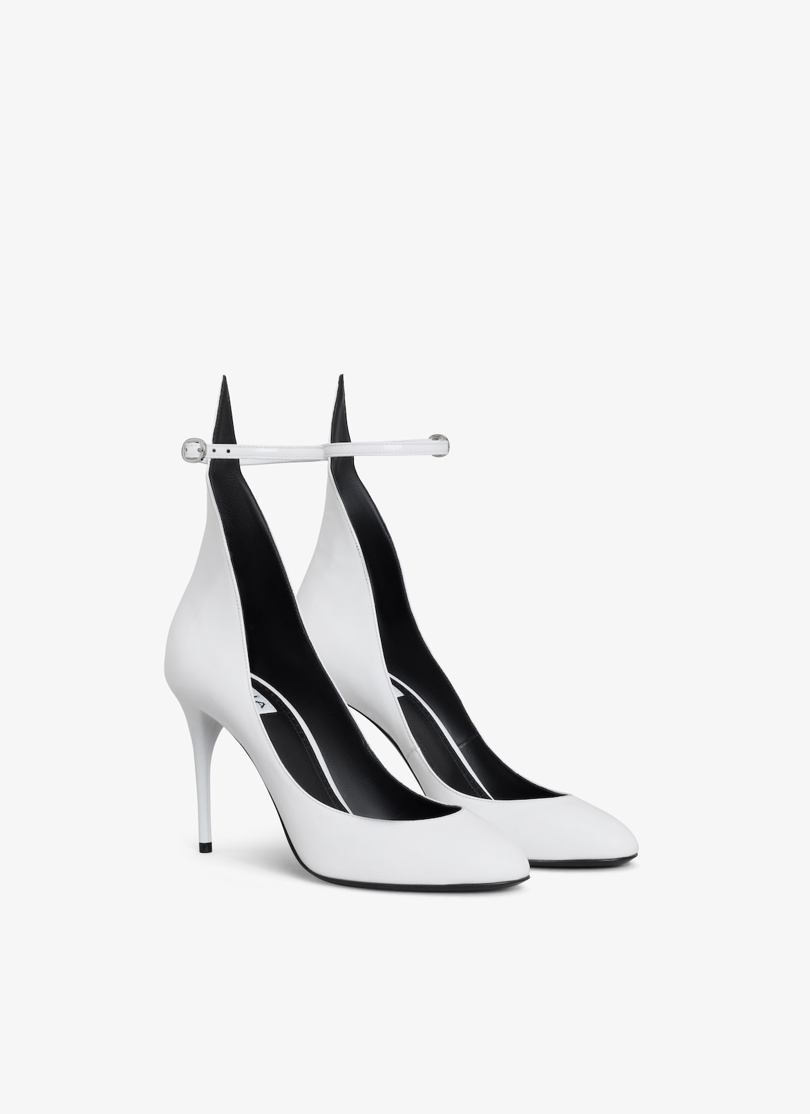 DECOLLETE PUMPS IN PATENT LEATHER ALAÏA WHITE DECOLLETE PUMPS IN PATENT LEATHER